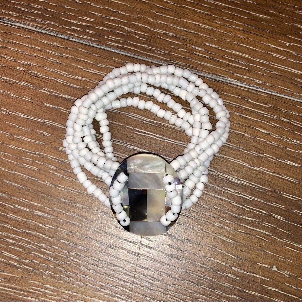 2 Handmade Stone/Seashell Bracelets - Picture 4 of 5